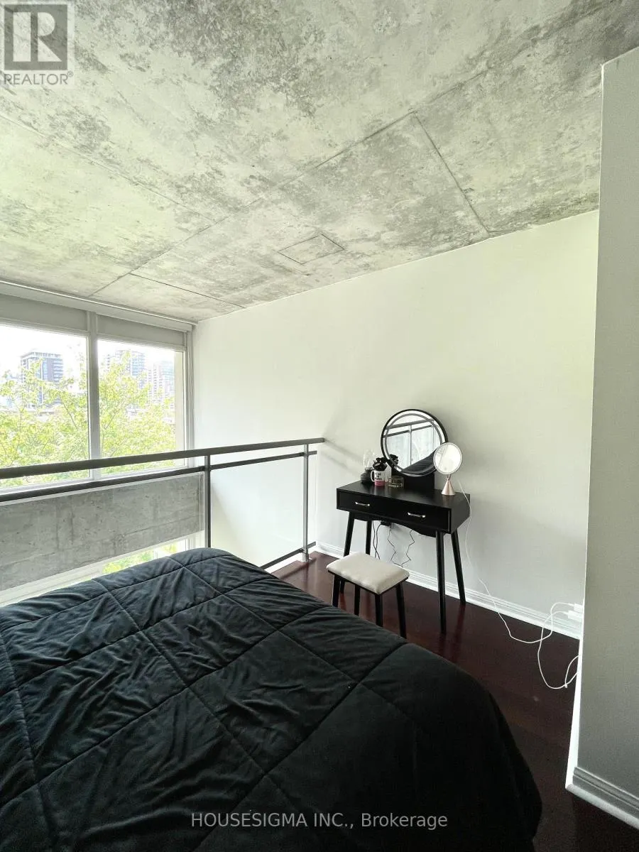 513 - 954 KING STREET W