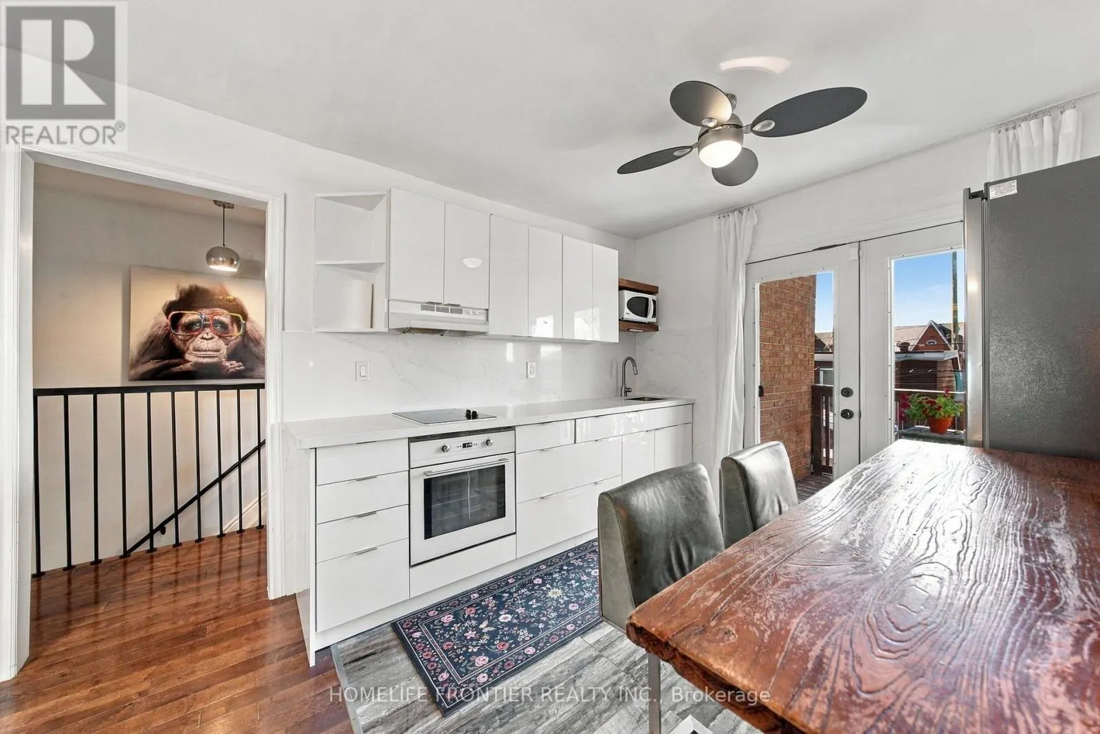 UPPER - 122 MANNING AVENUE