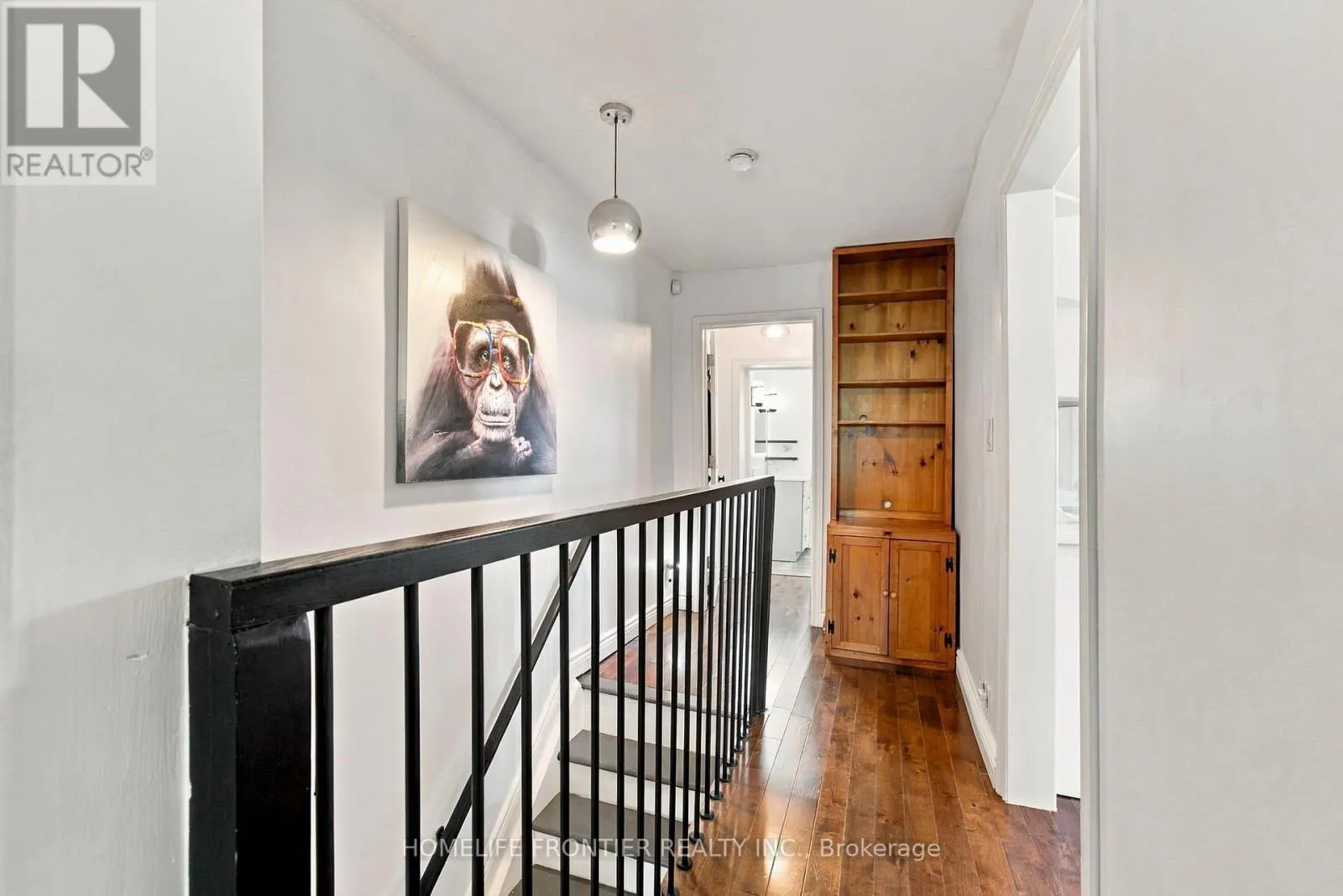 UPPER - 122 MANNING AVENUE