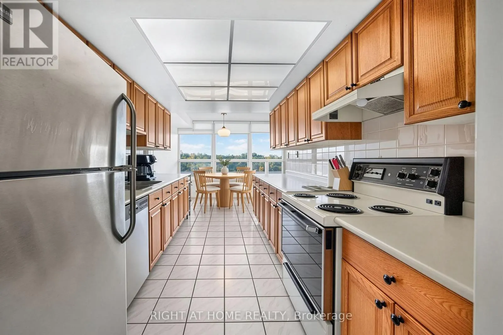 611 - 268 RIDLEY BOULEVARD