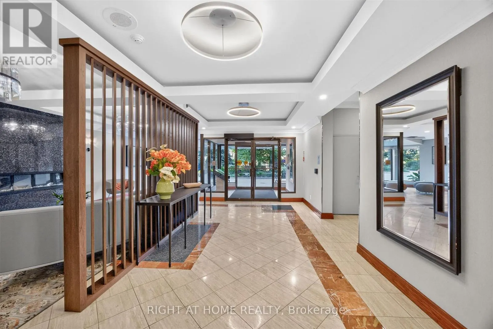611 - 268 RIDLEY BOULEVARD
