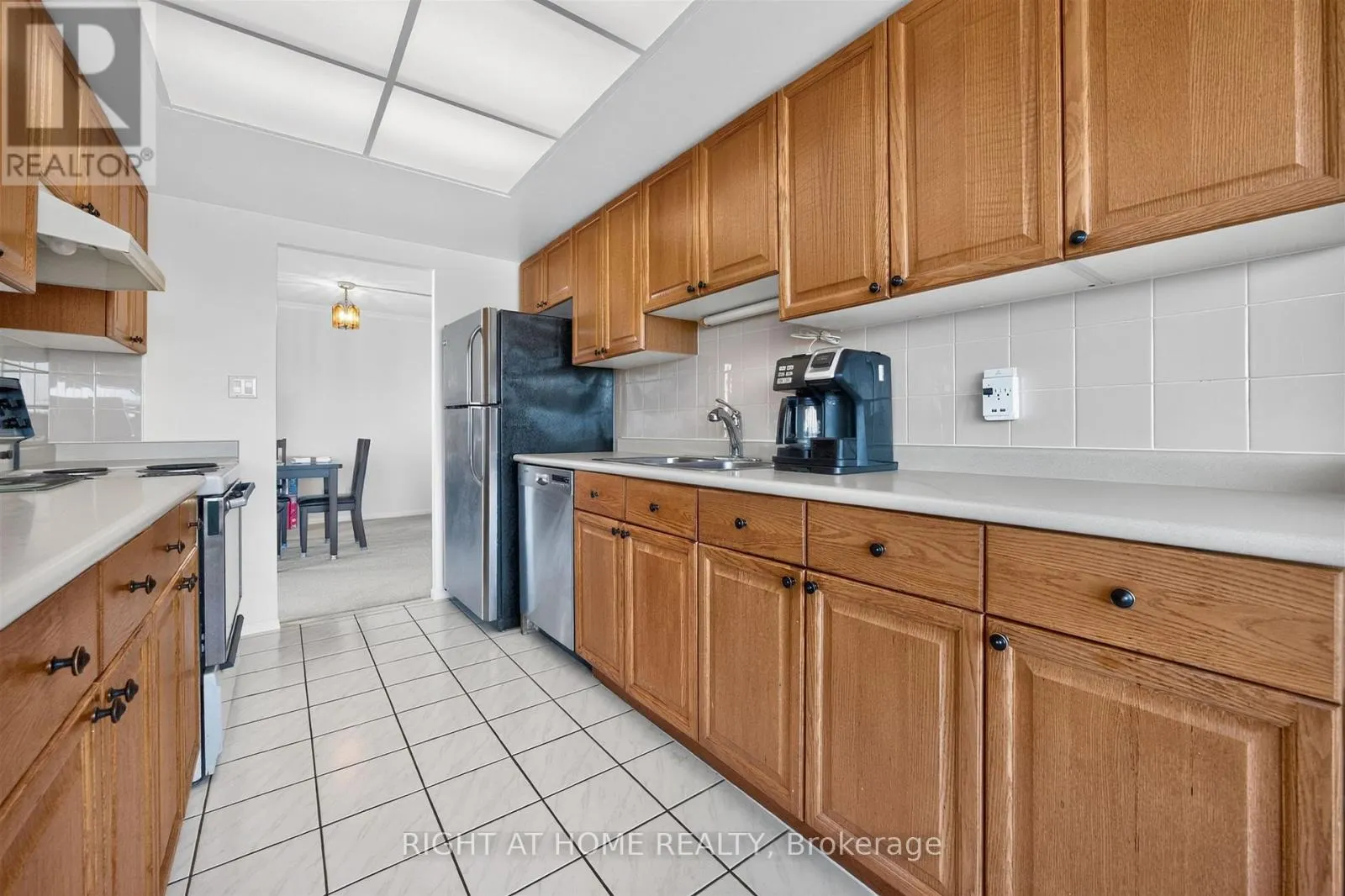 611 - 268 RIDLEY BOULEVARD