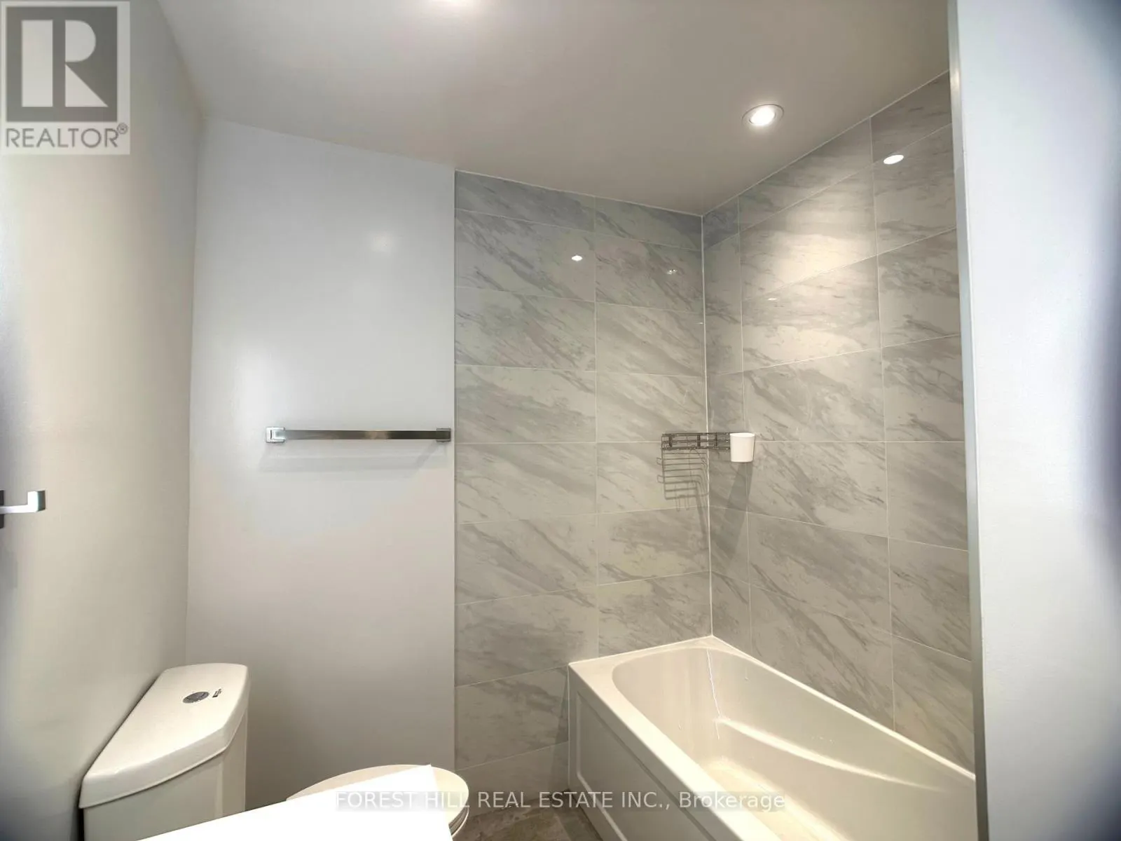 #2 - 443 WILSON AVENUE