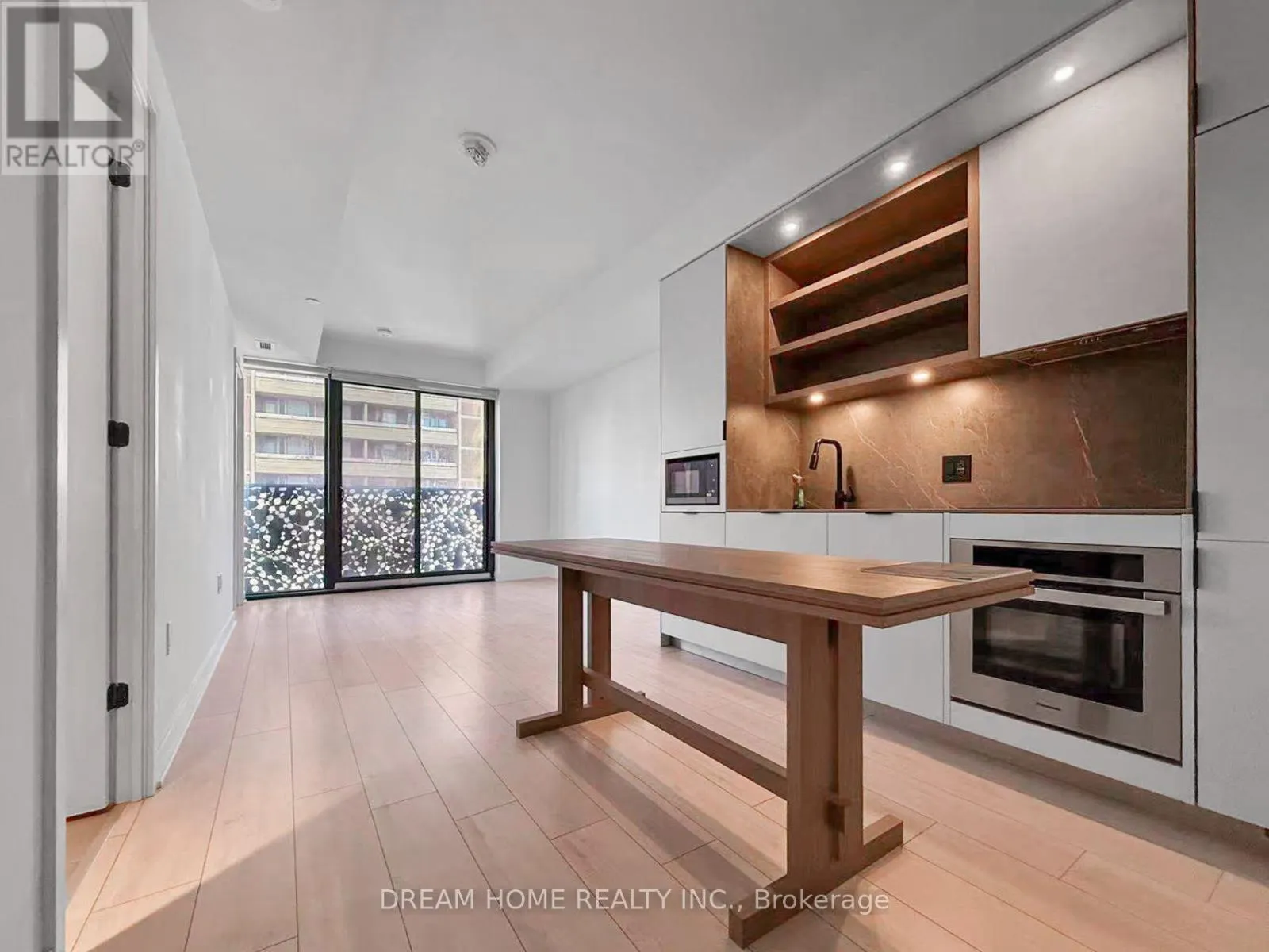 1413 - 55 CHARLES STREET E