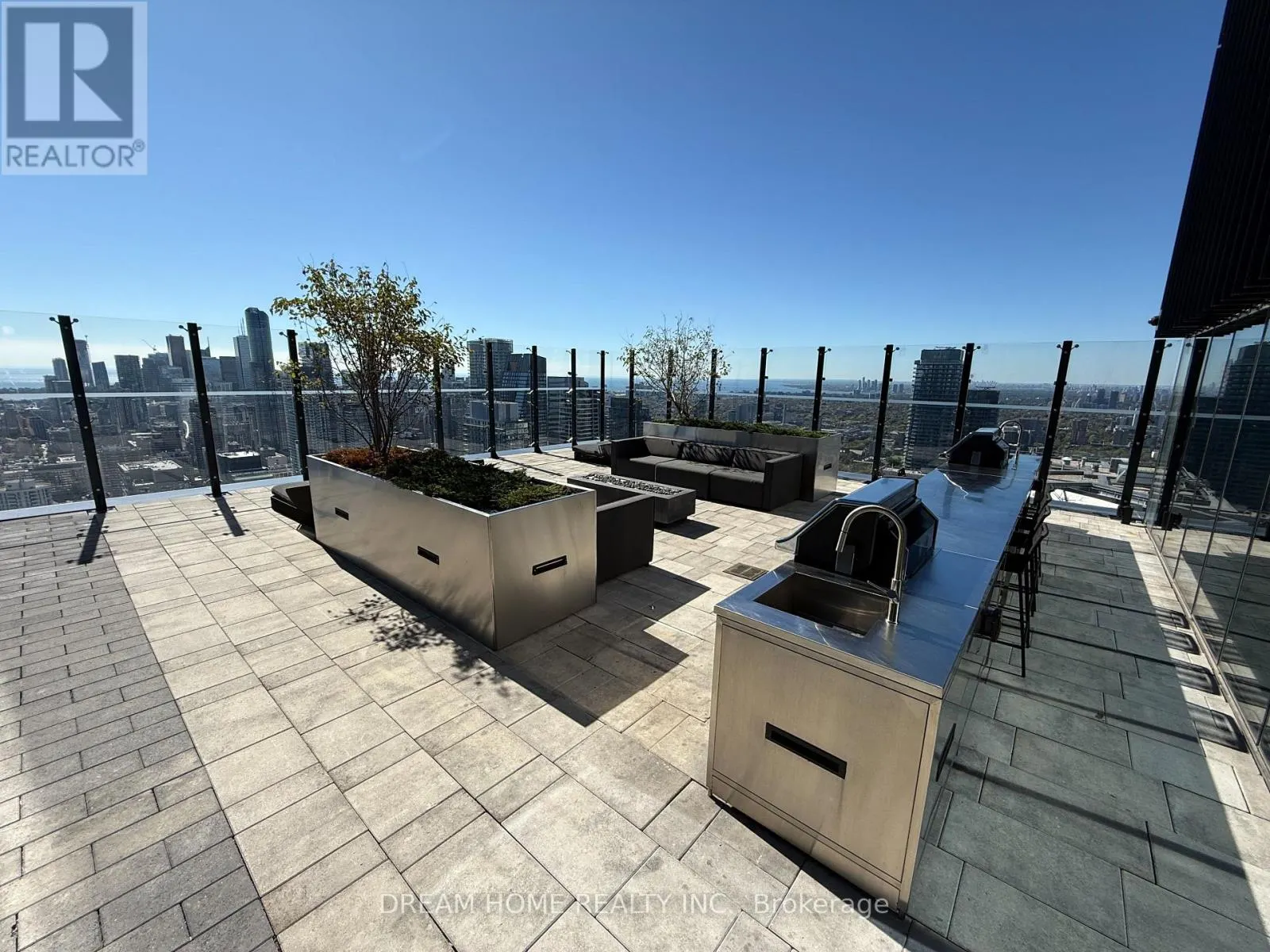 1413 - 55 CHARLES STREET E