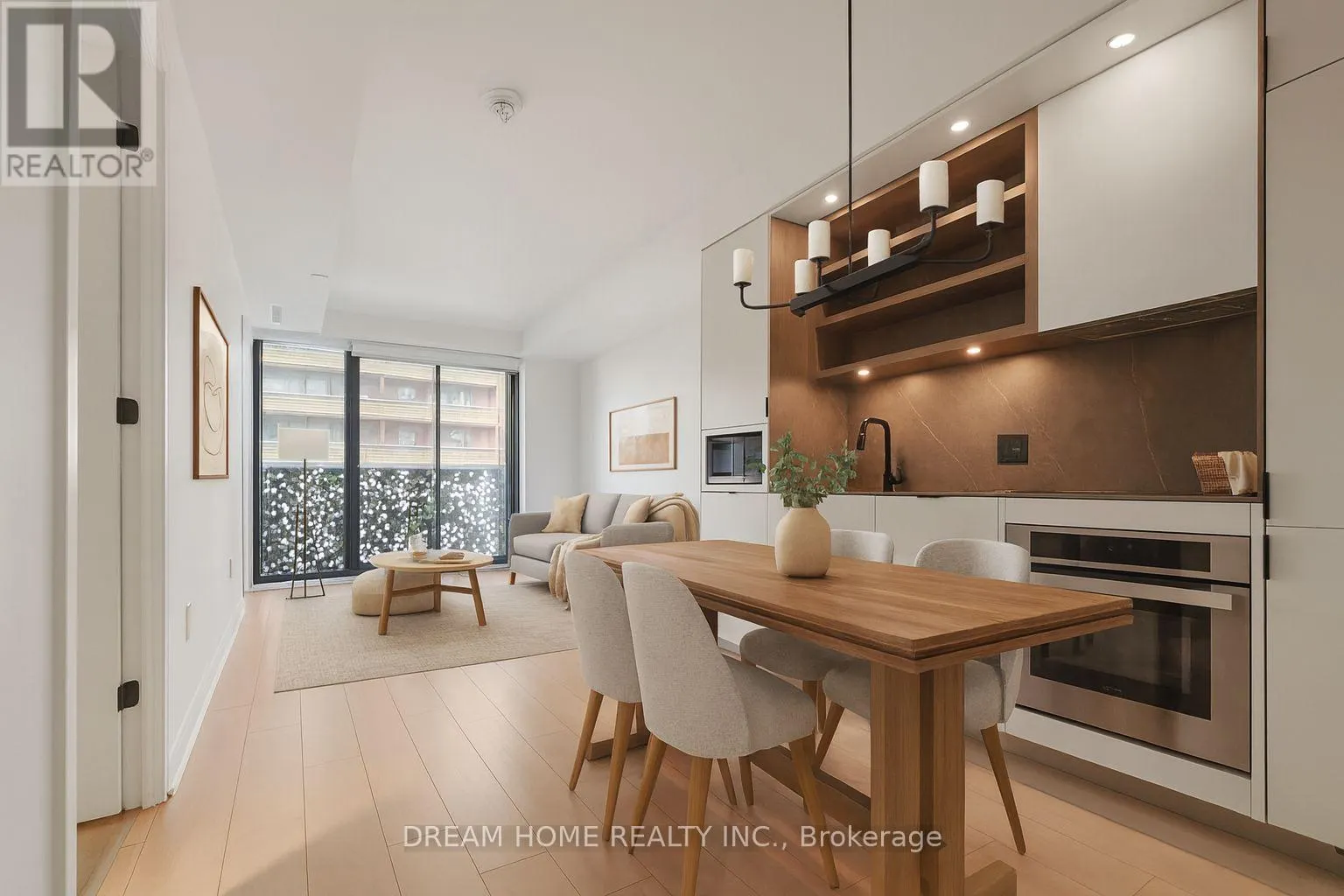 1413 - 55 CHARLES STREET E