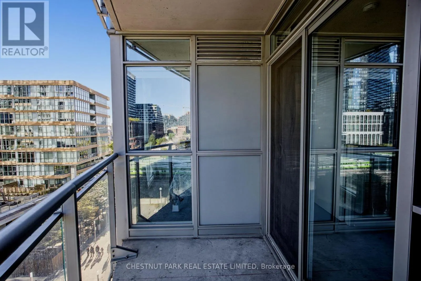 727 - 21 ICEBOAT TERRACE