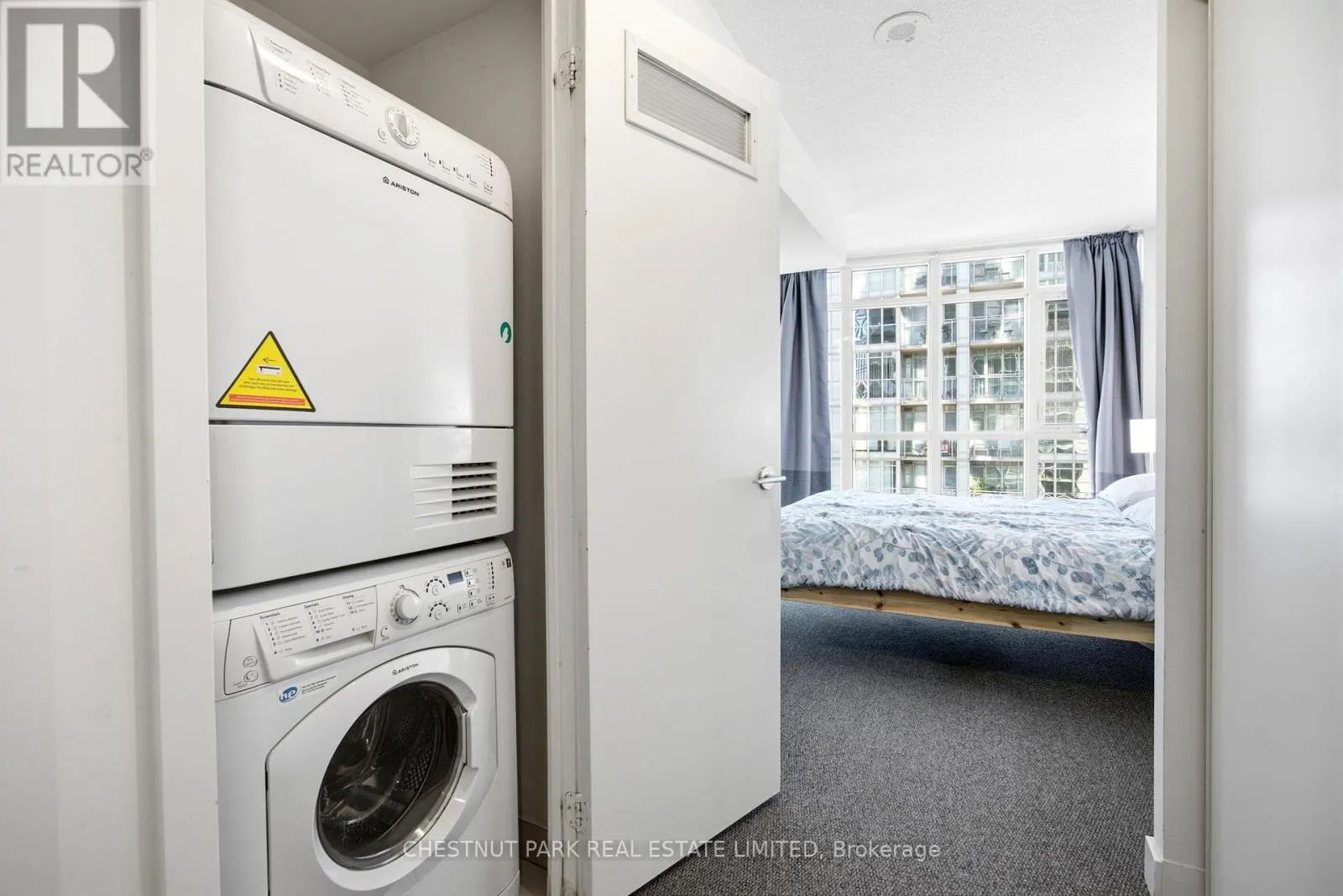 727 - 21 ICEBOAT TERRACE
