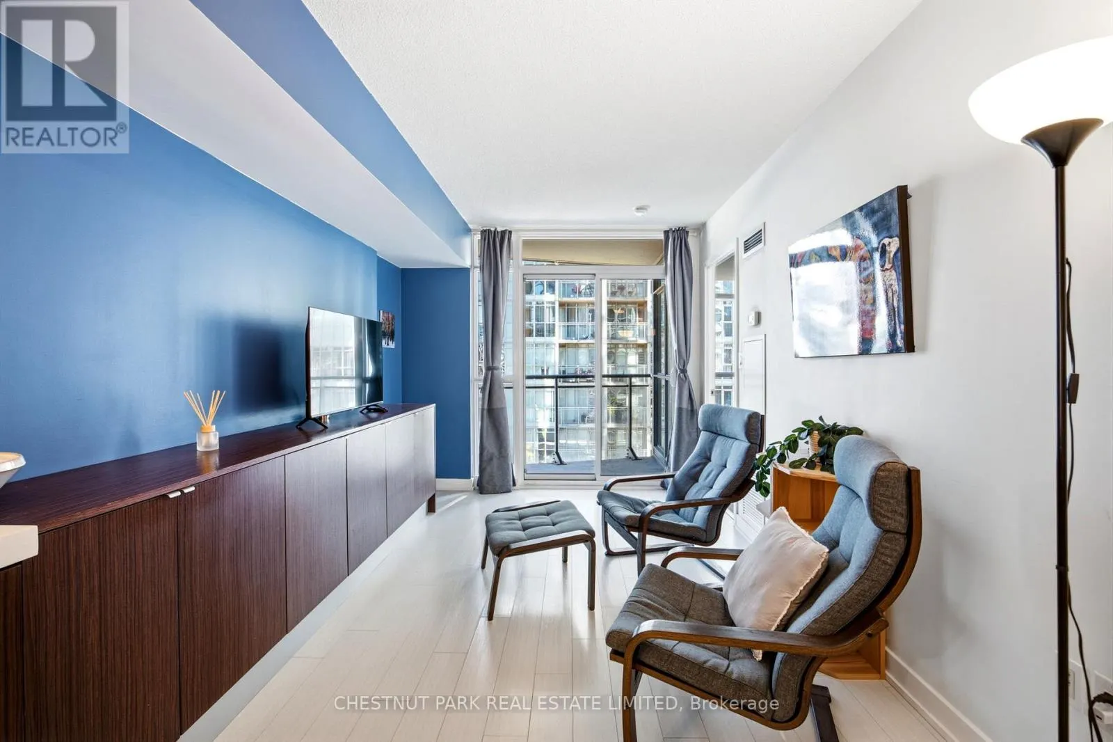727 - 21 ICEBOAT TERRACE