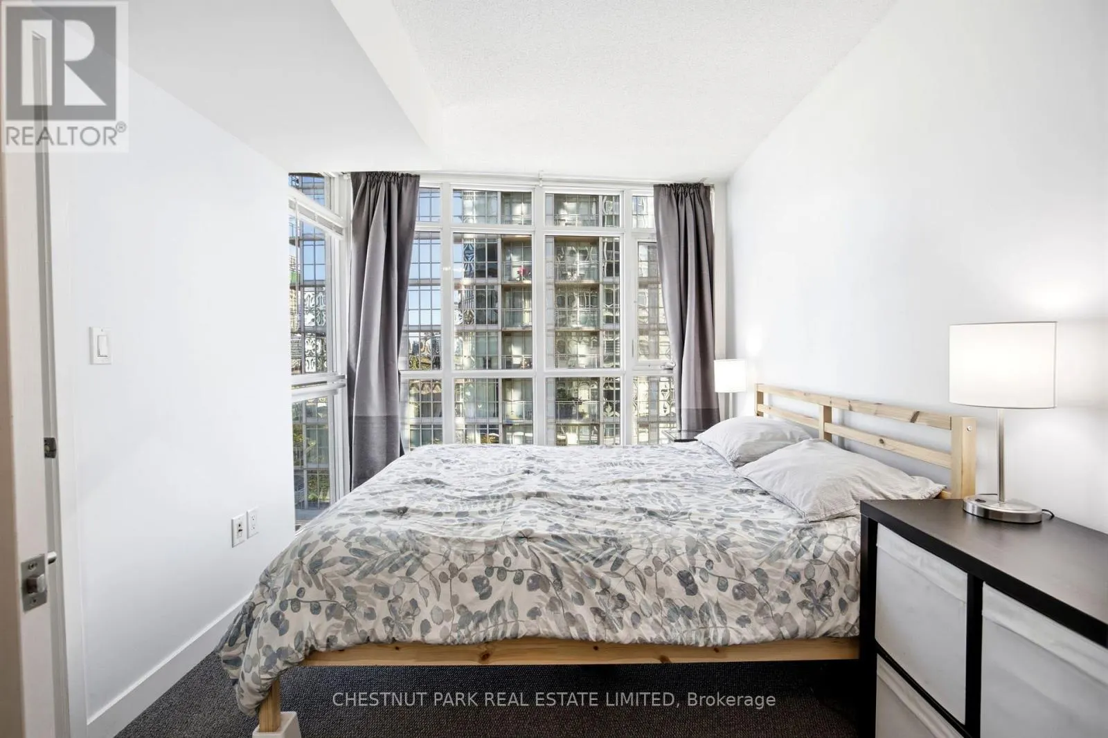 727 - 21 ICEBOAT TERRACE