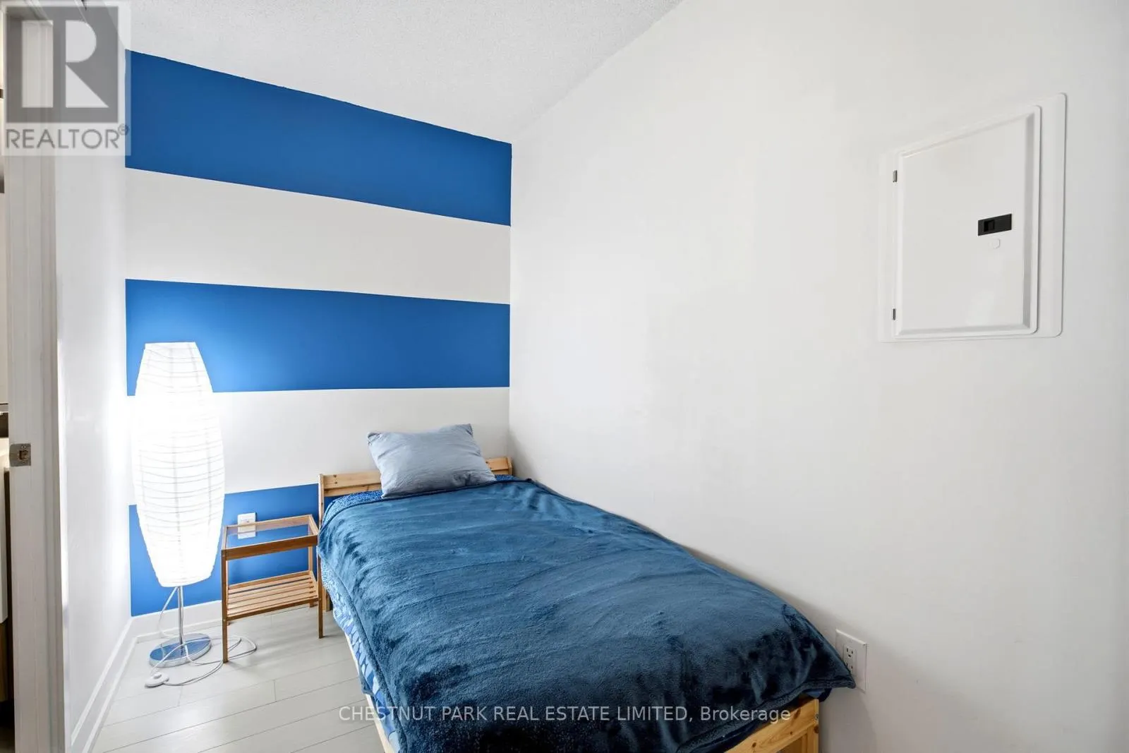 727 - 21 ICEBOAT TERRACE
