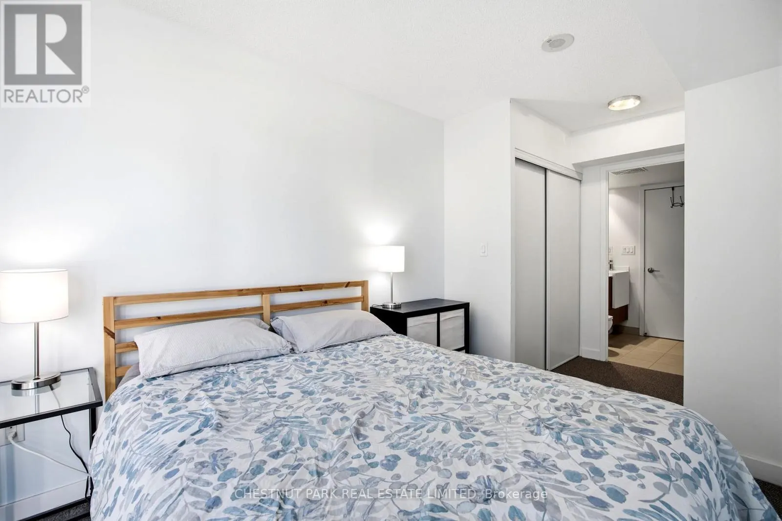 727 - 21 ICEBOAT TERRACE