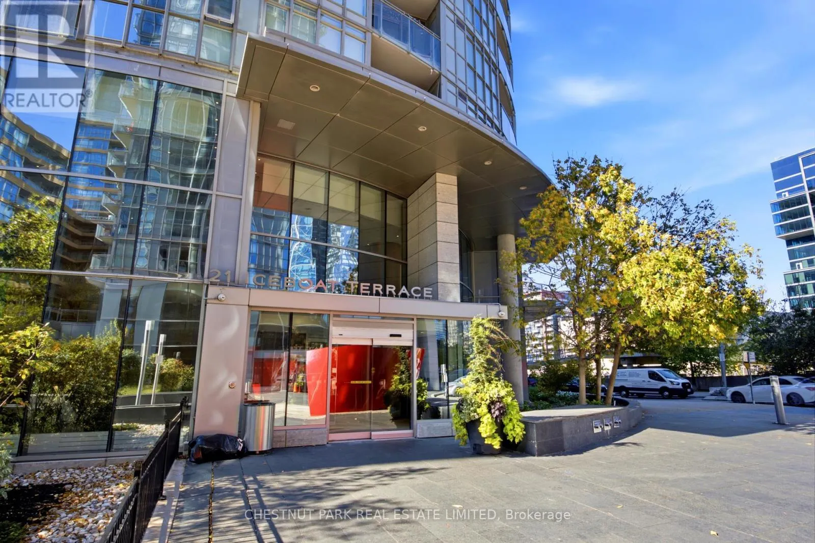 727 - 21 ICEBOAT TERRACE