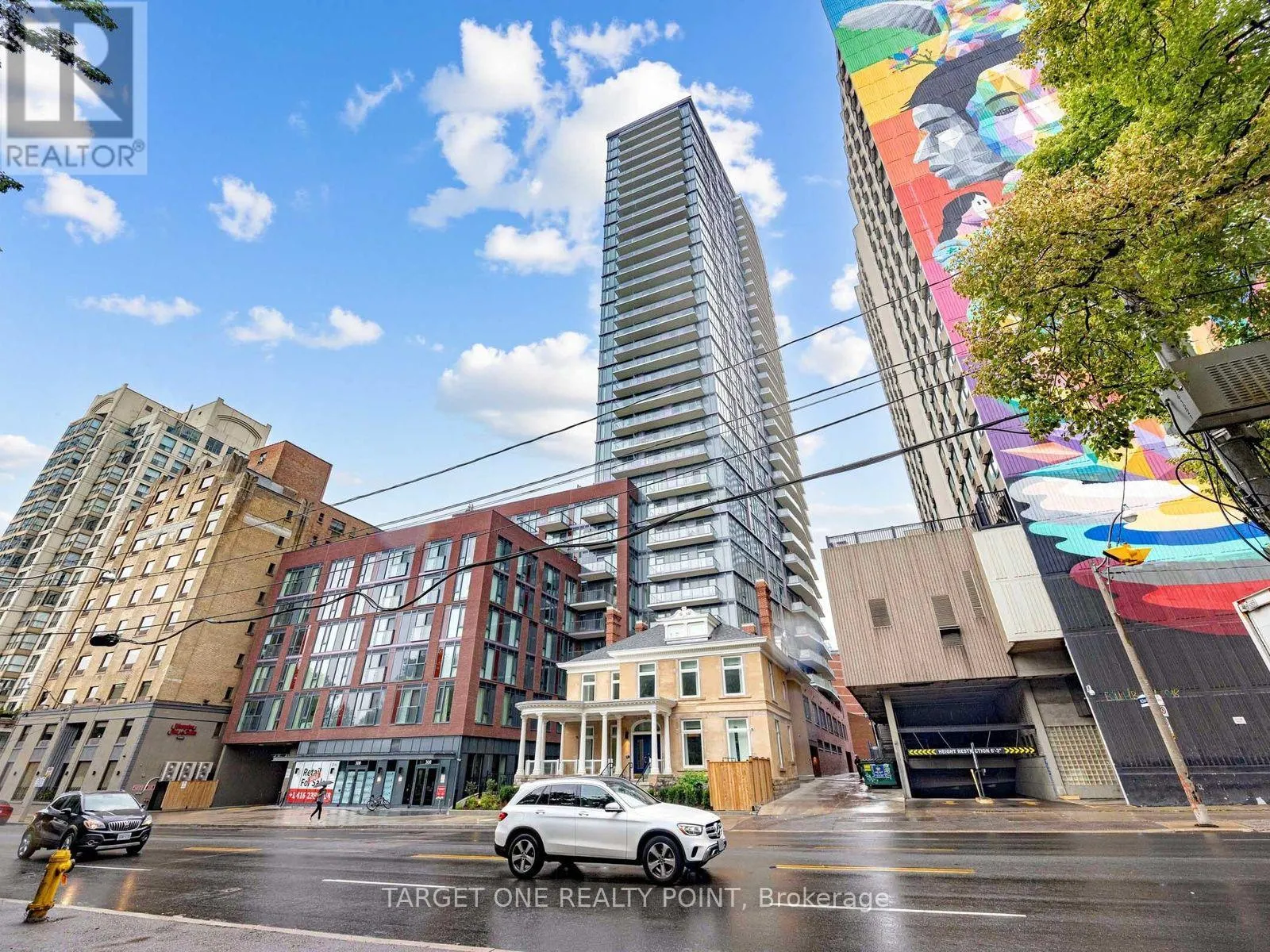 2205 - 308 JARVIS STREET