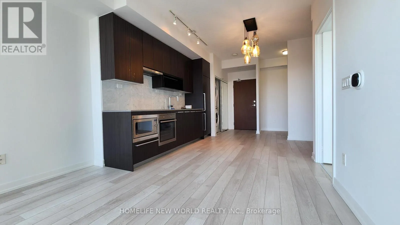 1609 - 115 MCMAHON DRIVE