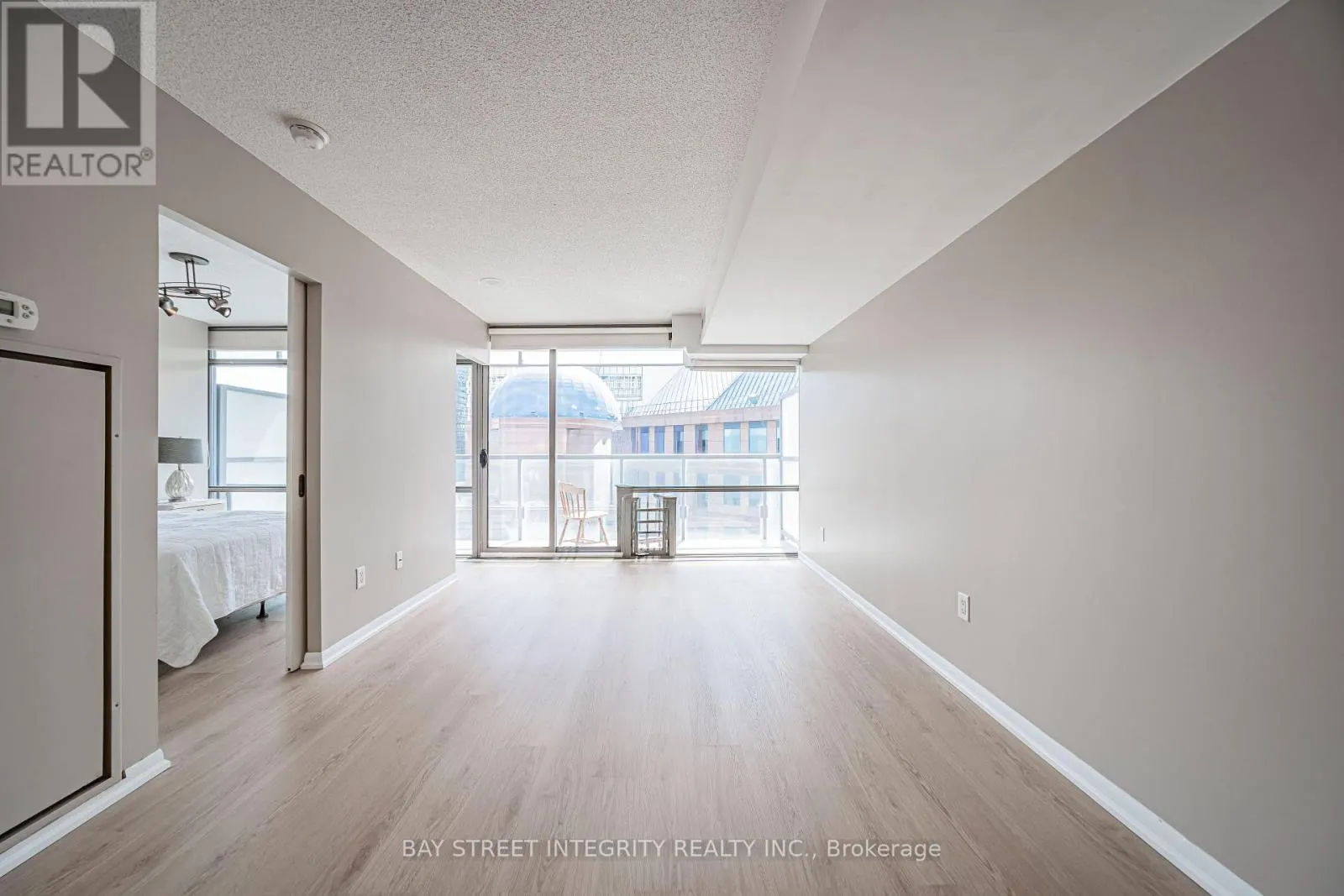 1406 - 38 GRENVILLE STREET
