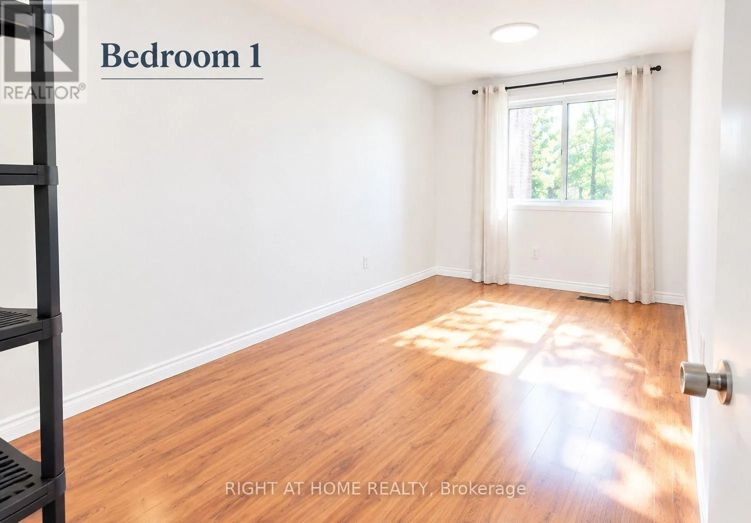 149 - 165 CHEROKEE BOULEVARD