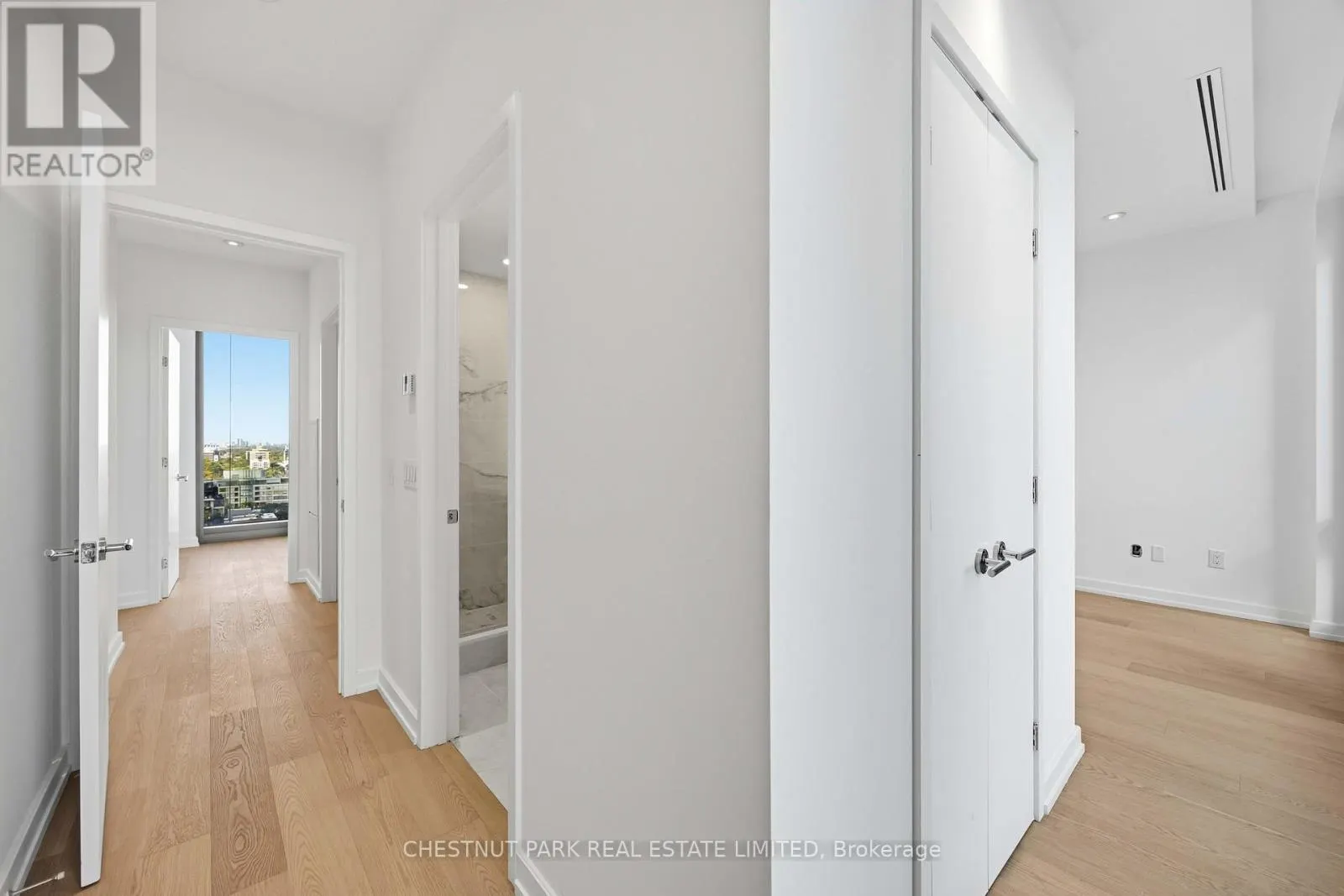 1402 - 1315 BAY STREET