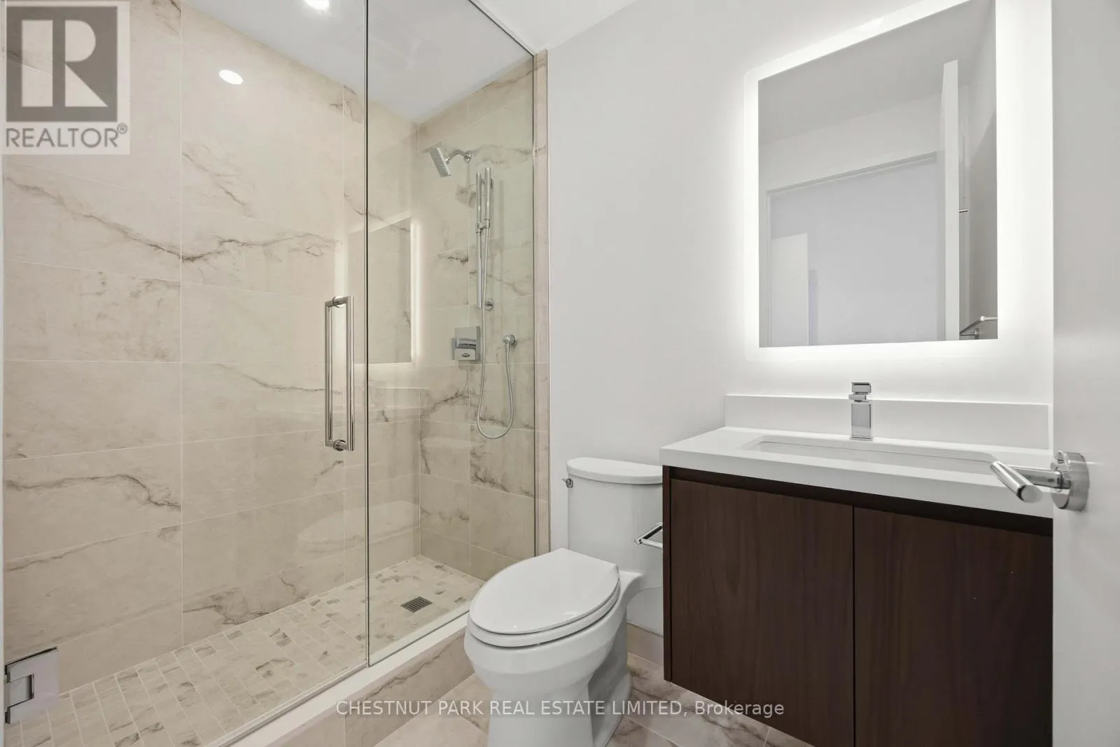 1402 - 1315 BAY STREET