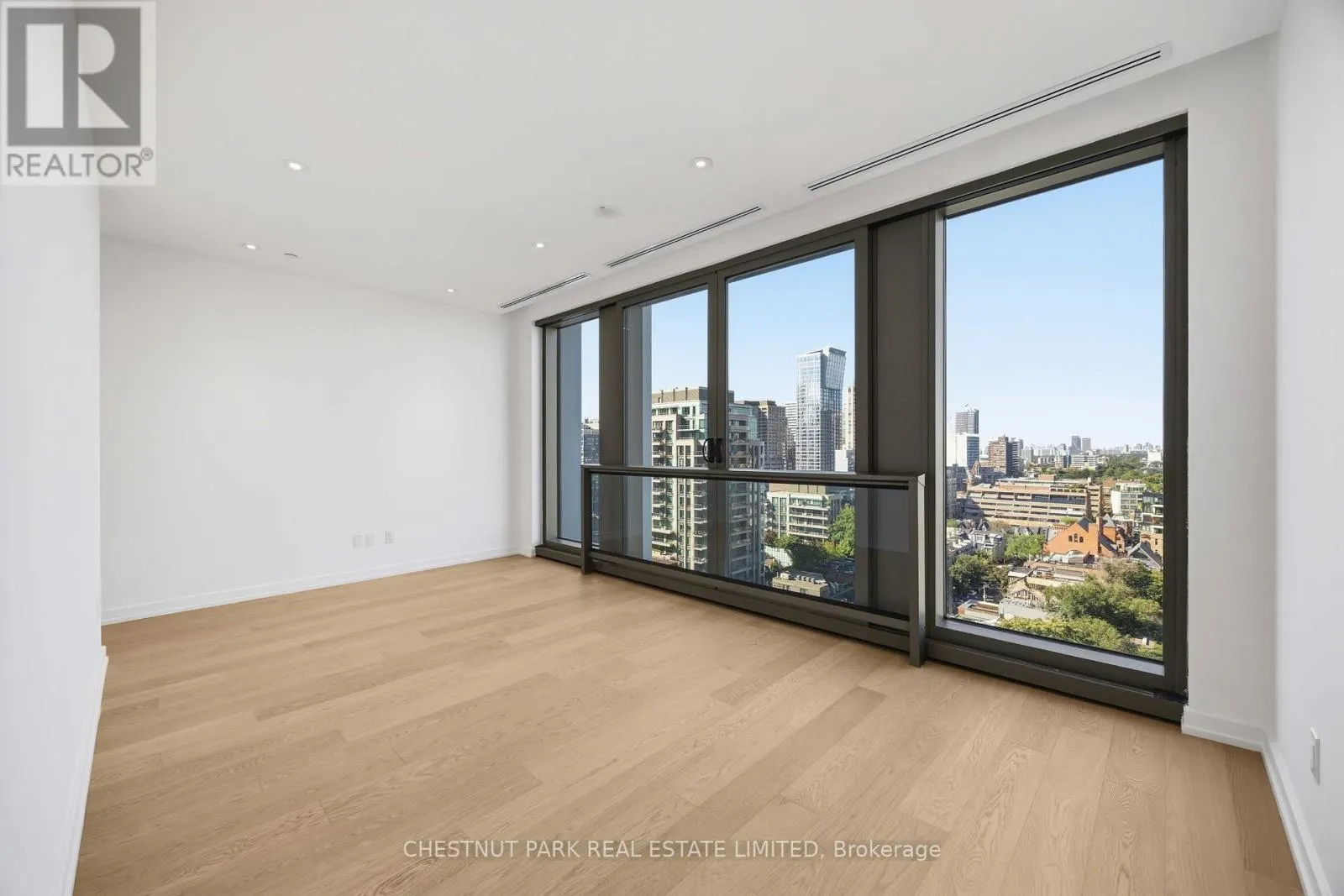 1402 - 1315 BAY STREET
