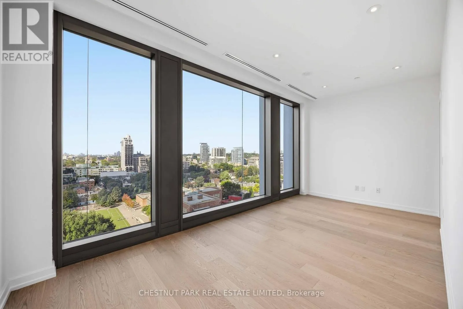 1402 - 1315 BAY STREET
