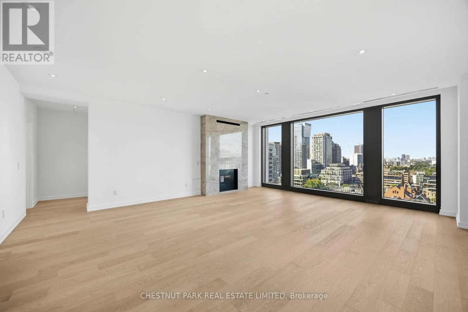 1402 - 1315 BAY STREET