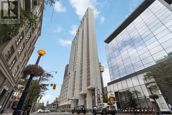 1402 - 1315 BAY STREET