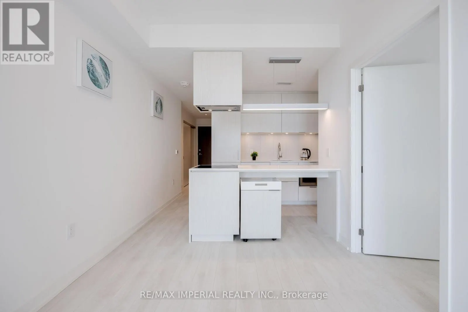 3001 - 15 LOWER JARVIS STREET