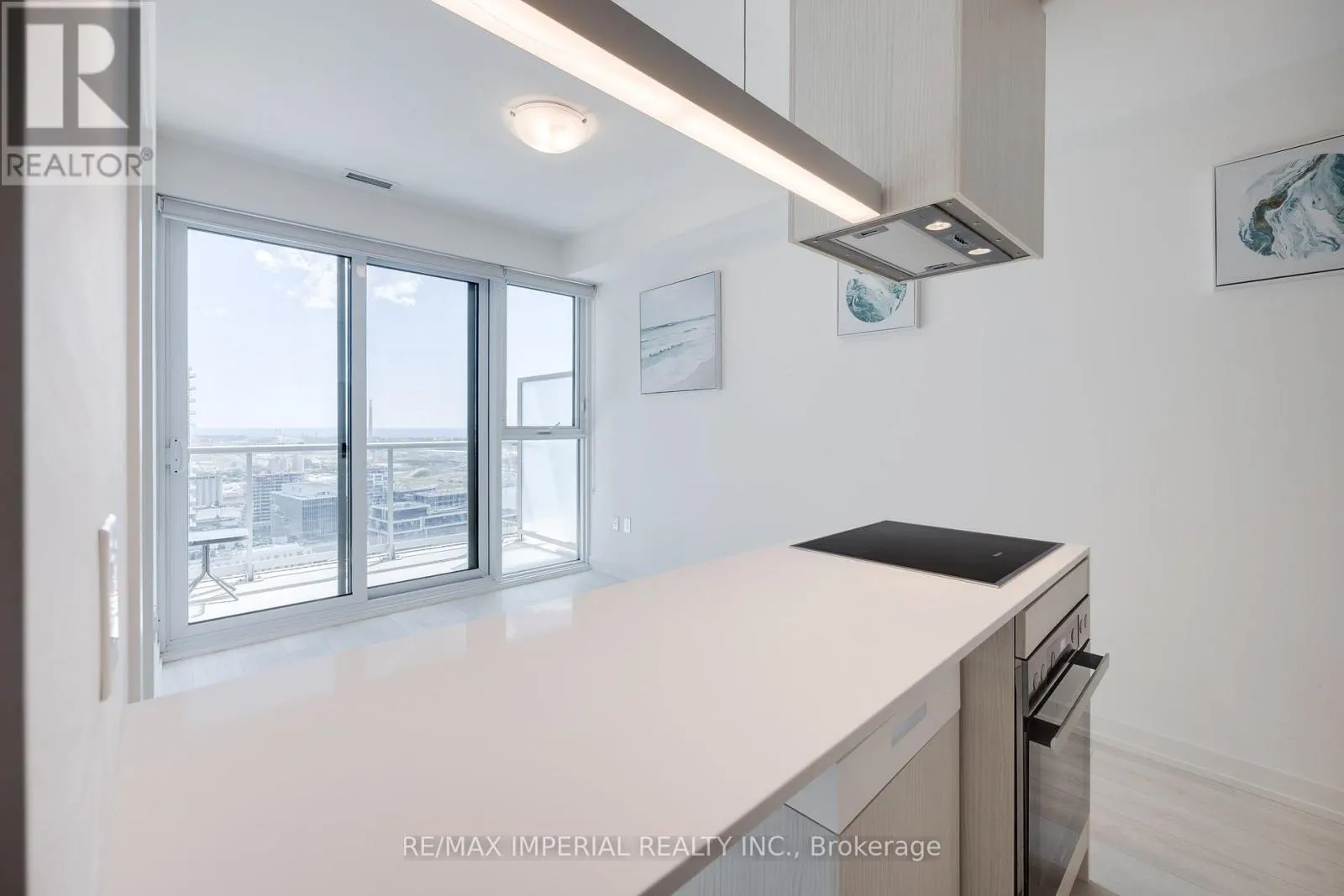 3001 - 15 LOWER JARVIS STREET