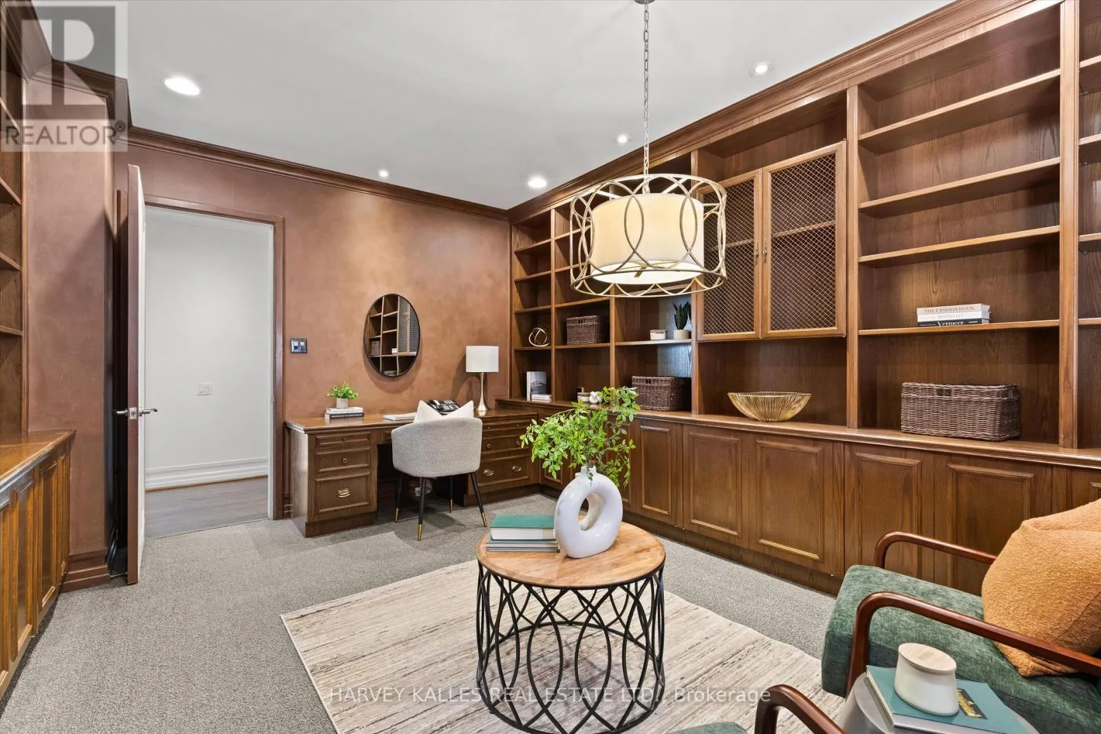 111 LAURELCREST AVENUE