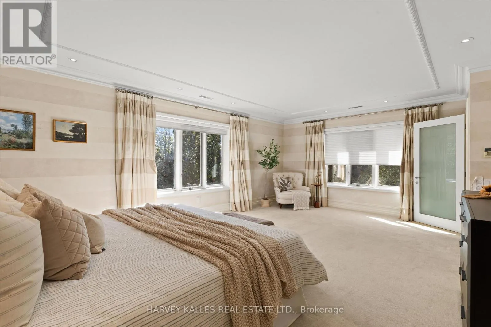 111 LAURELCREST AVENUE