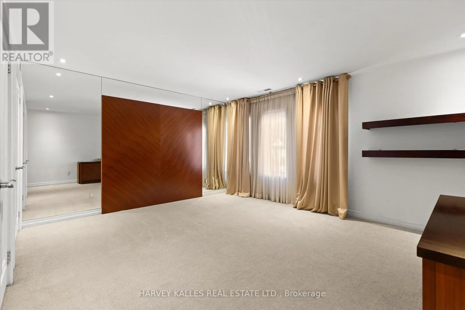 111 LAURELCREST AVENUE
