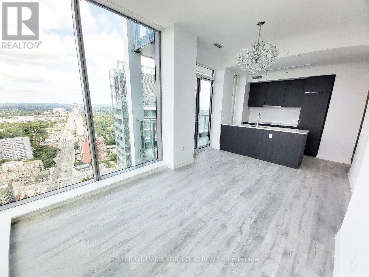3408 - 8 OLYMPIC GARDEN DRIVE