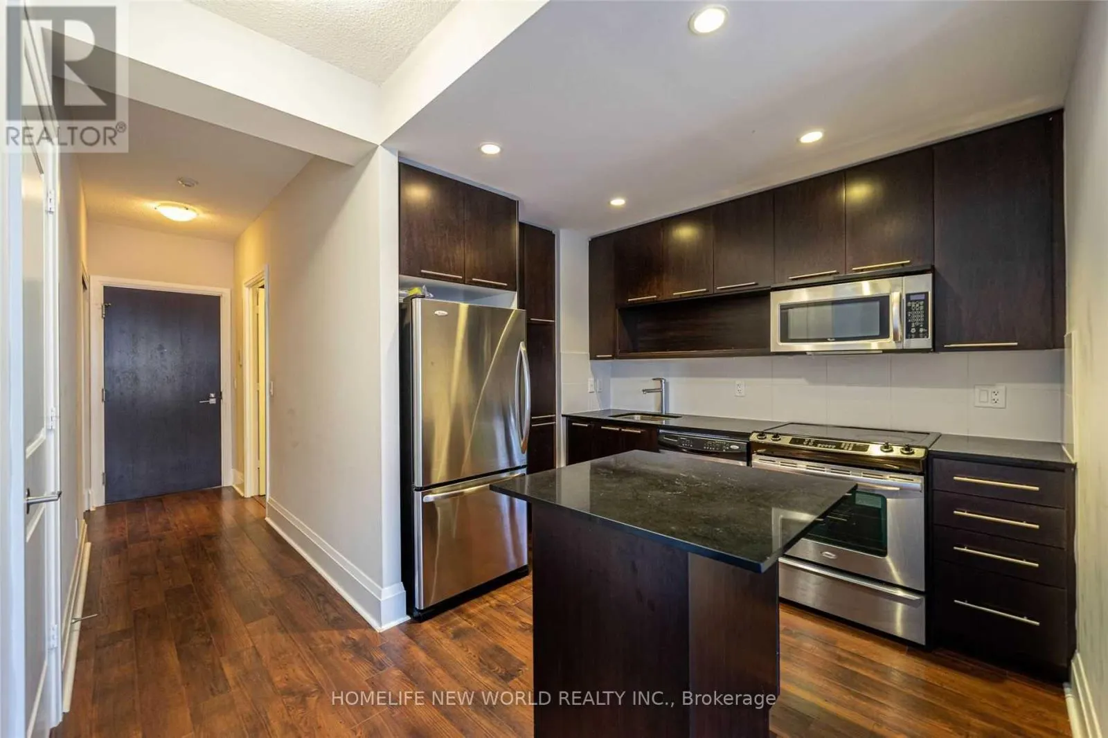 1815 - 100 HARRISON GARDEN BOULEVARD