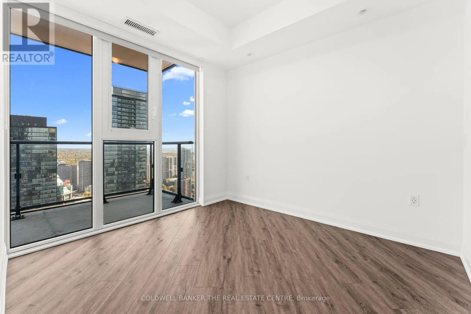 3808 - 634 CHURCH STREET W