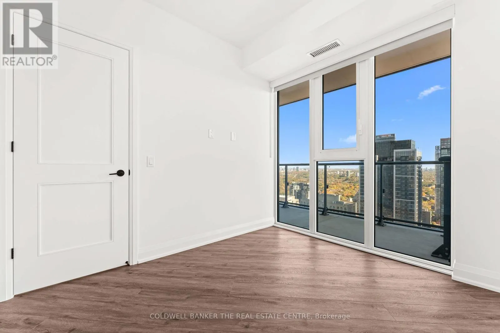 3808 - 634 CHURCH STREET W