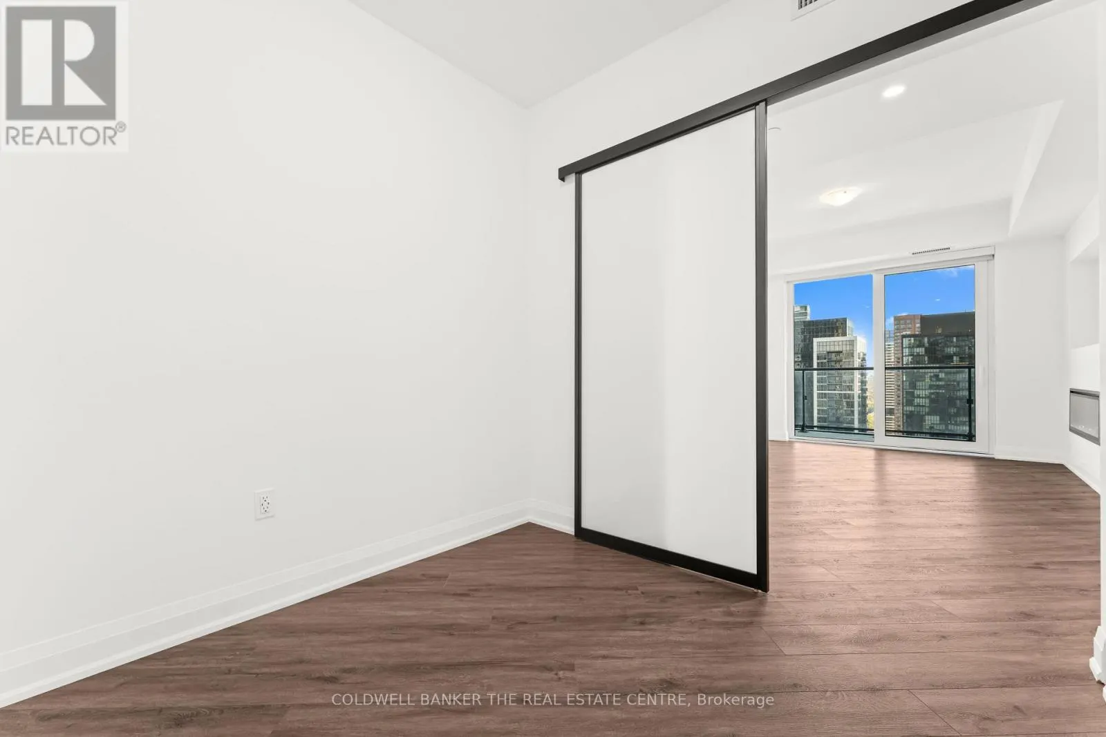 3808 - 634 CHURCH STREET W