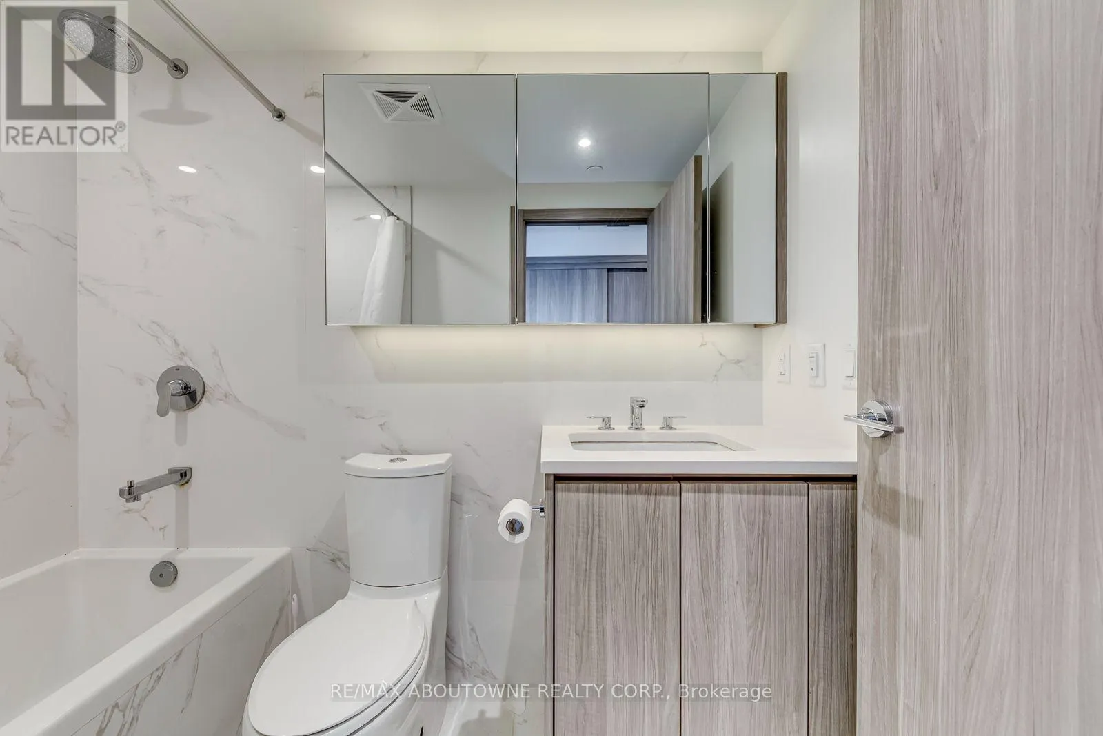 1706 - 27 MCMAHON DRIVE