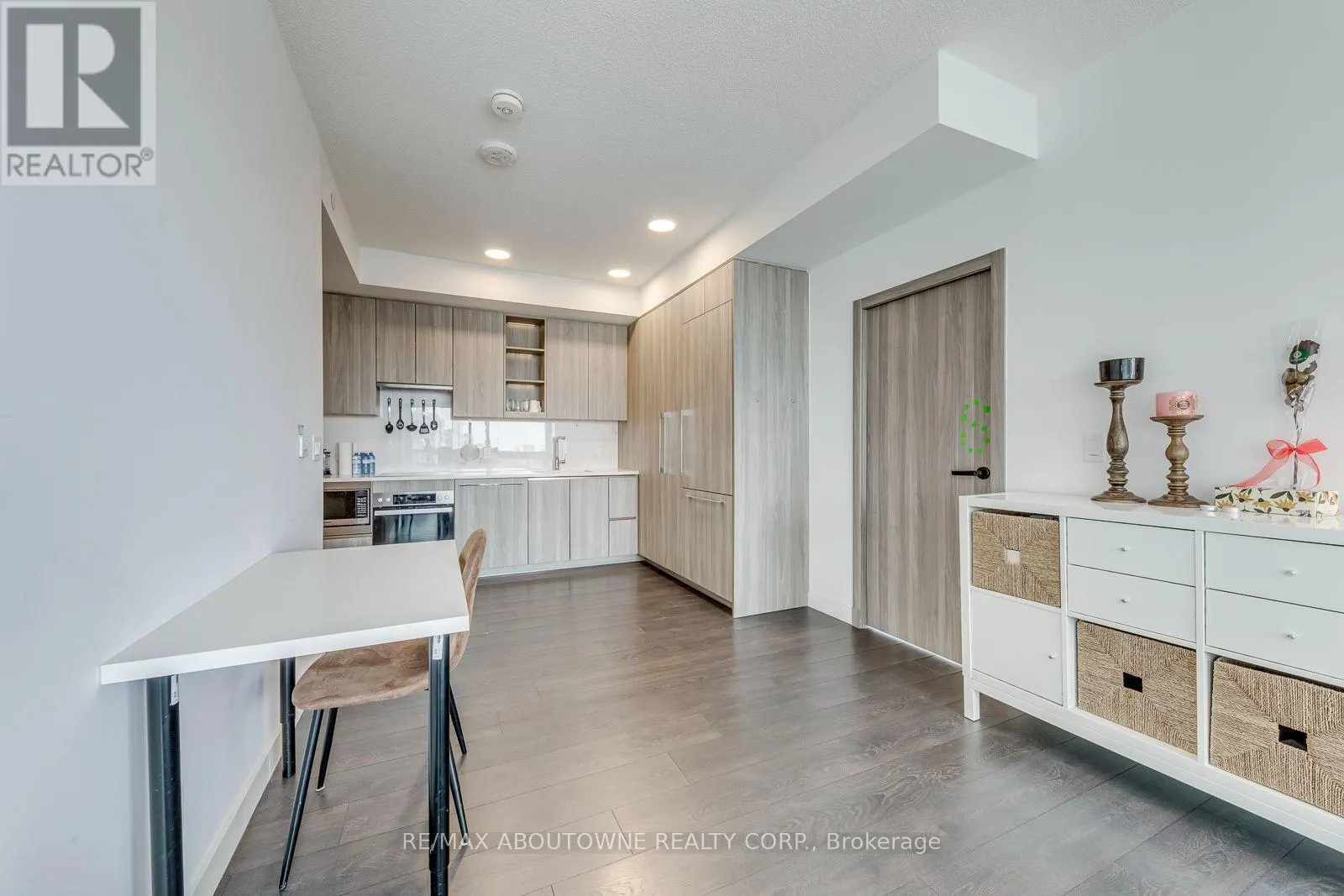 1706 - 27 MCMAHON DRIVE