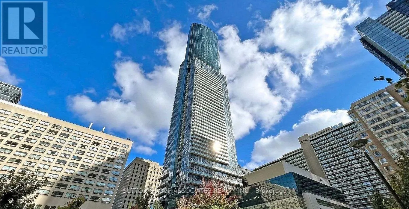 4401 - 386 YONGE STREET