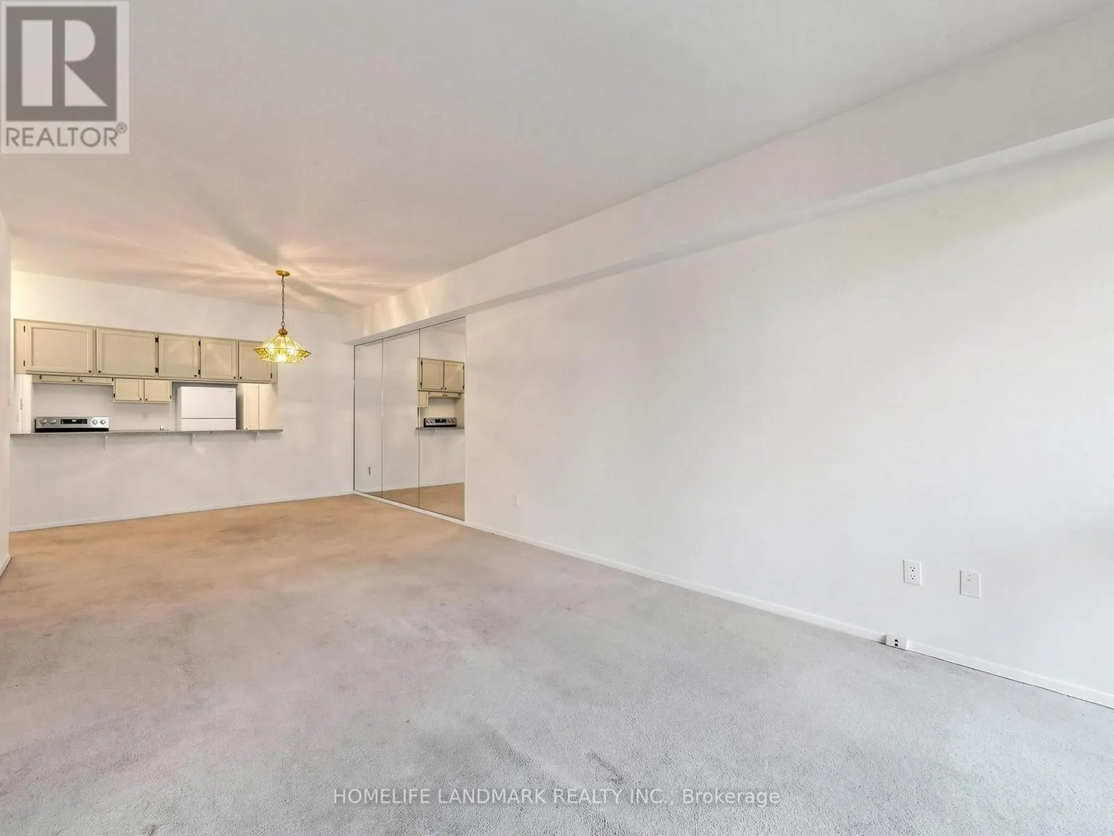 102 - 1555 FINCH AVENUE E
