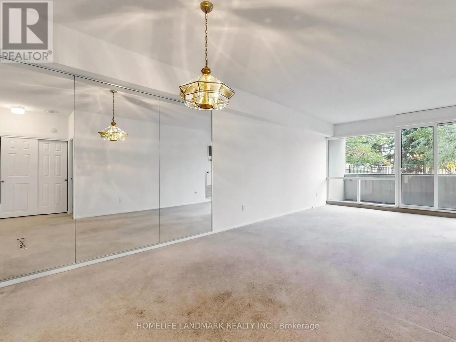 102 - 1555 FINCH AVENUE E