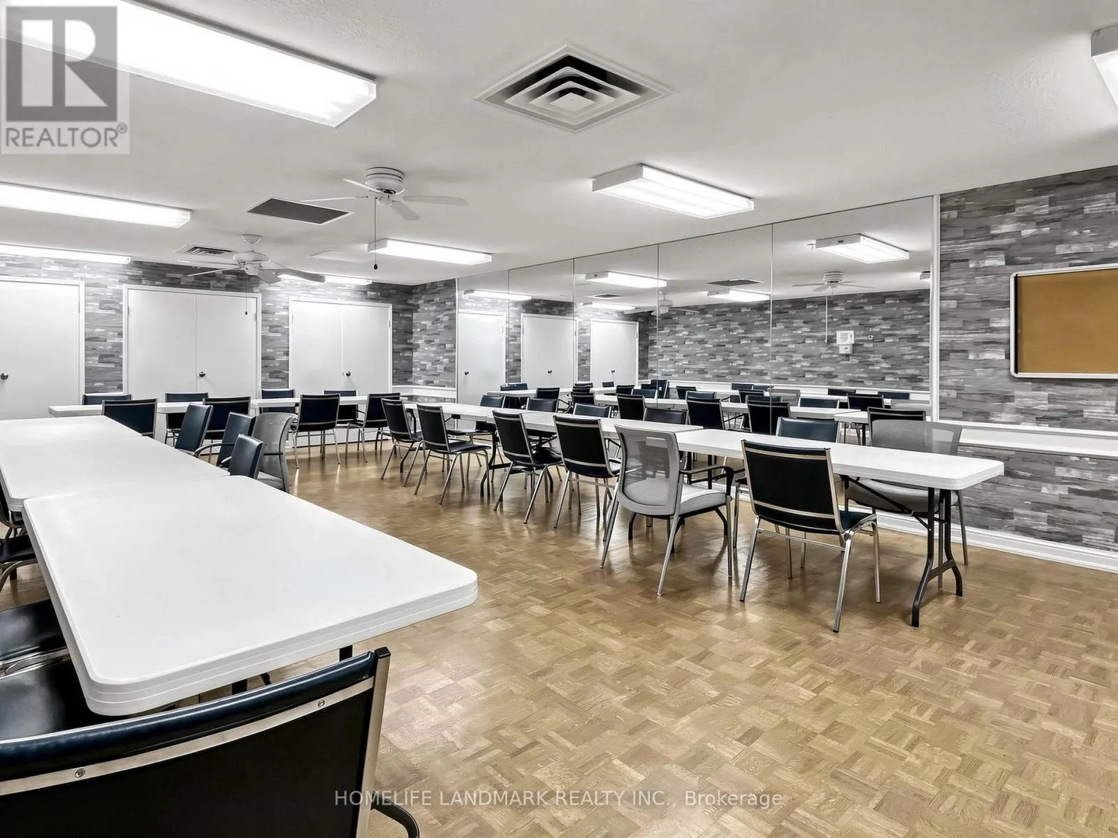 102 - 1555 FINCH AVENUE E