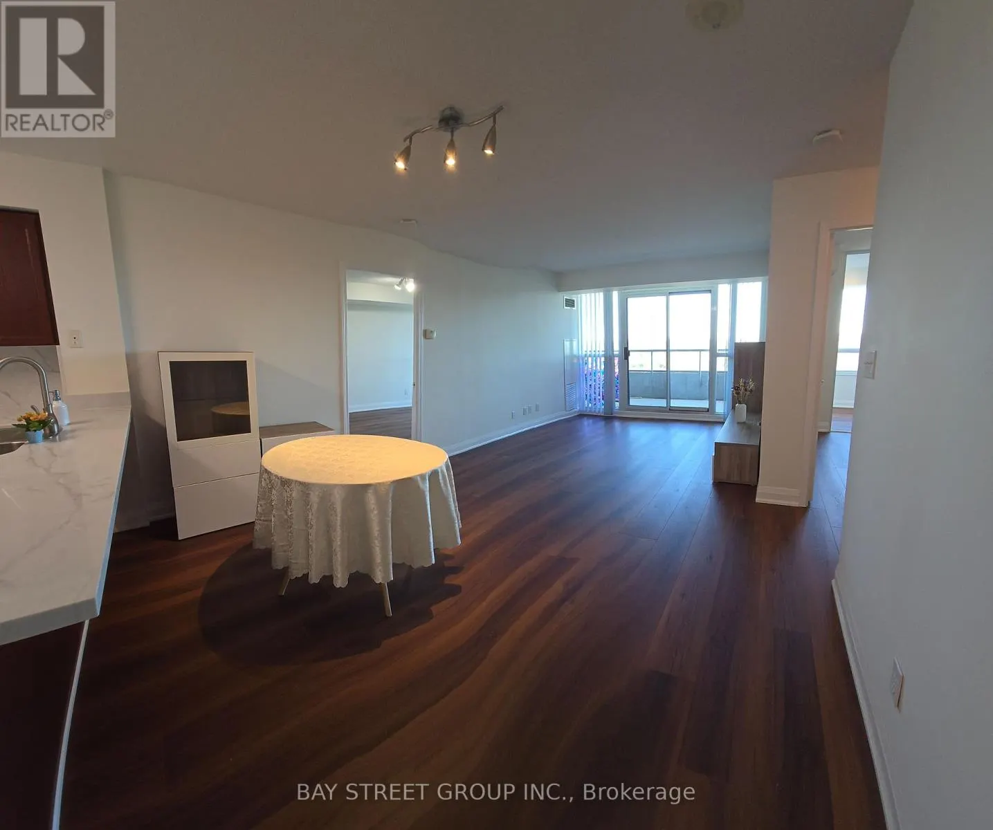 2307 - 18 SPRING GARDEN AVENUE