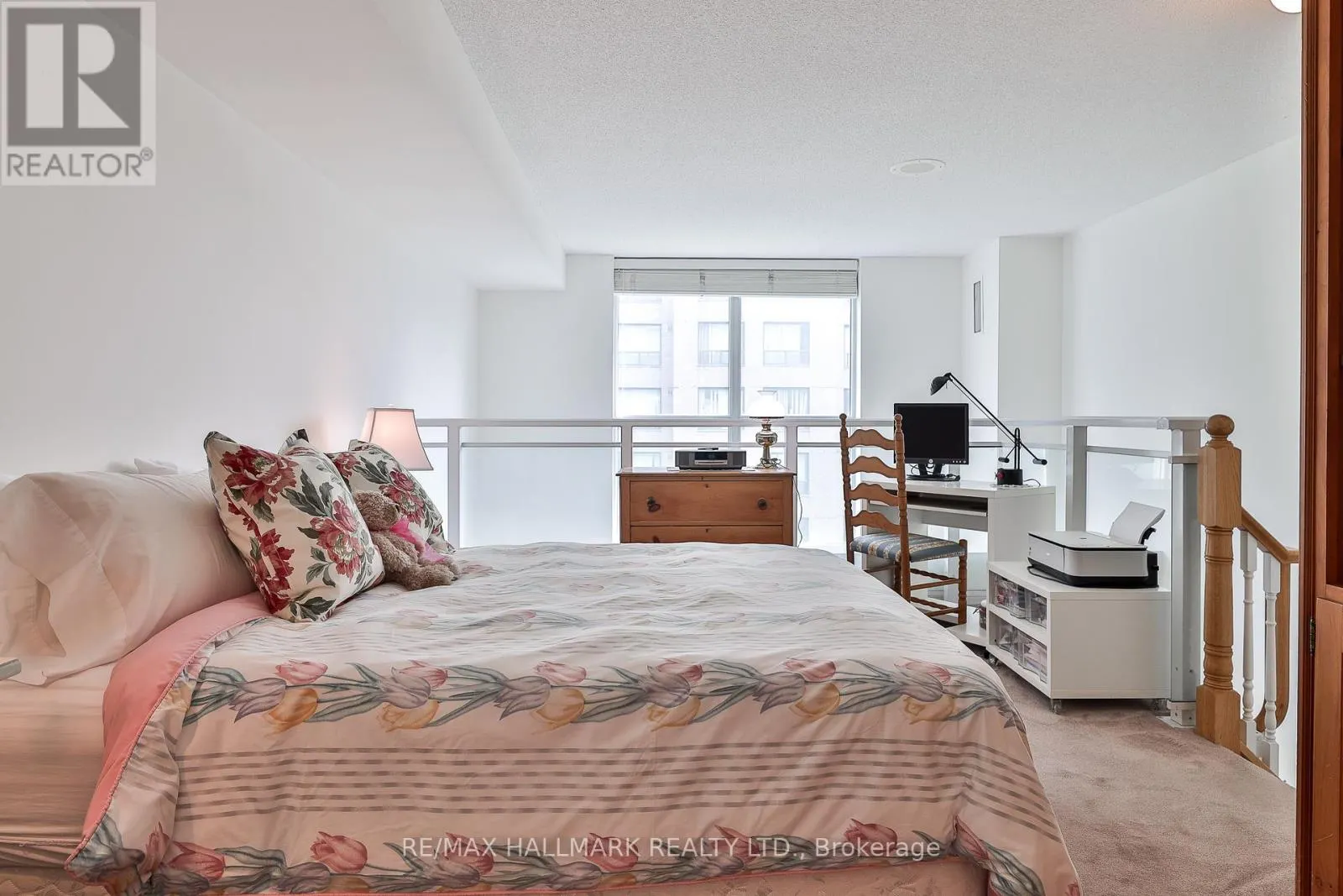 528 - 109 FRONT STREET E