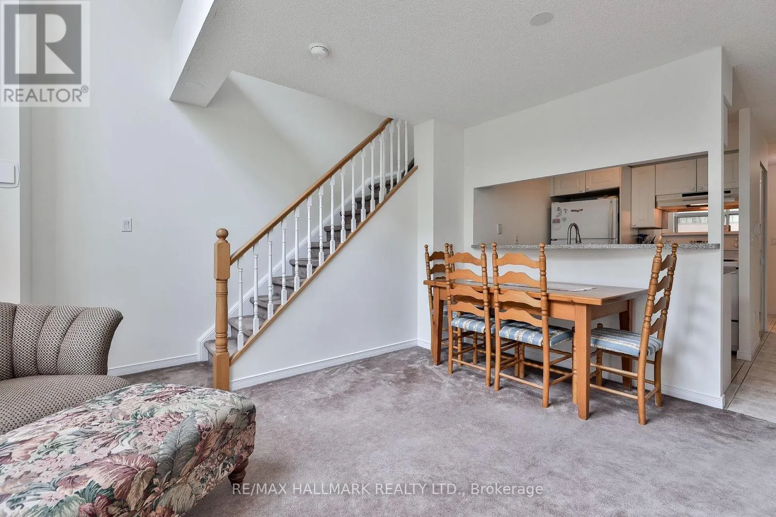 528 - 109 FRONT STREET E