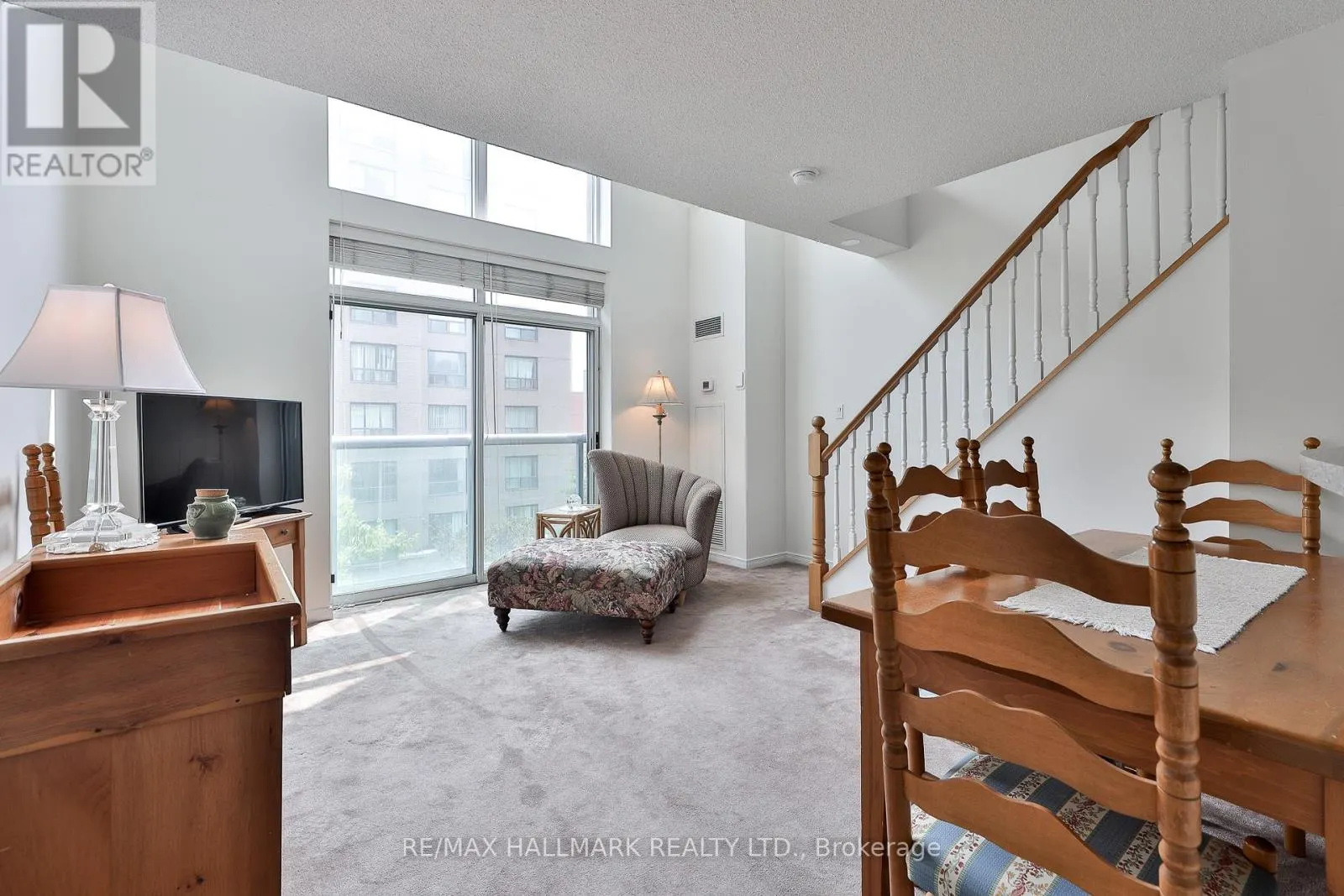 528 - 109 FRONT STREET E