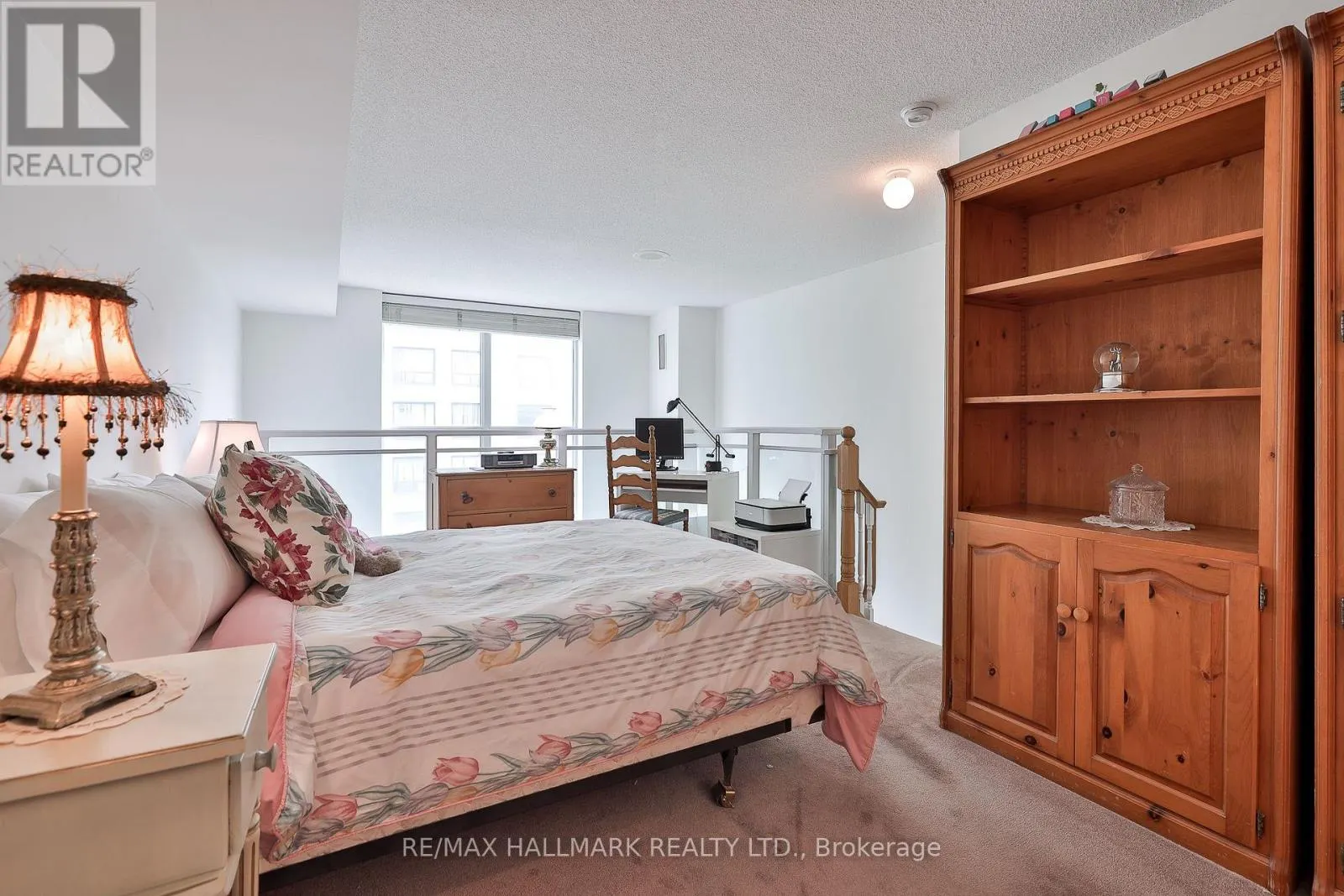 528 - 109 FRONT STREET E