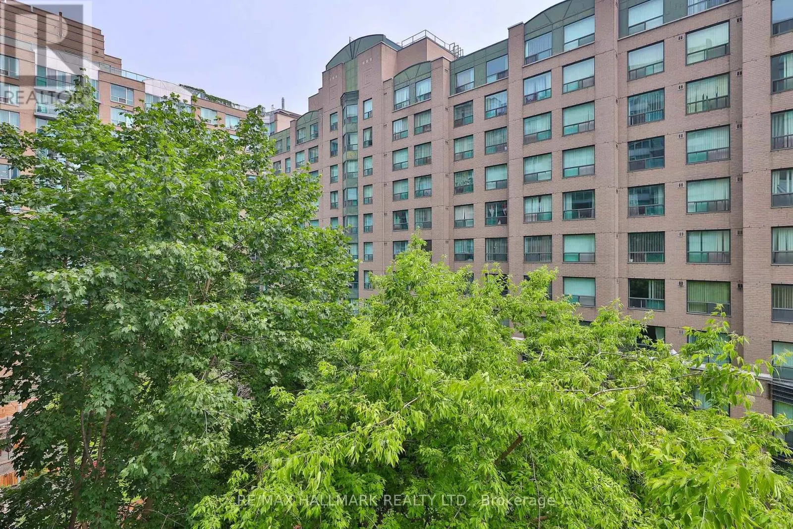 528 - 109 FRONT STREET E