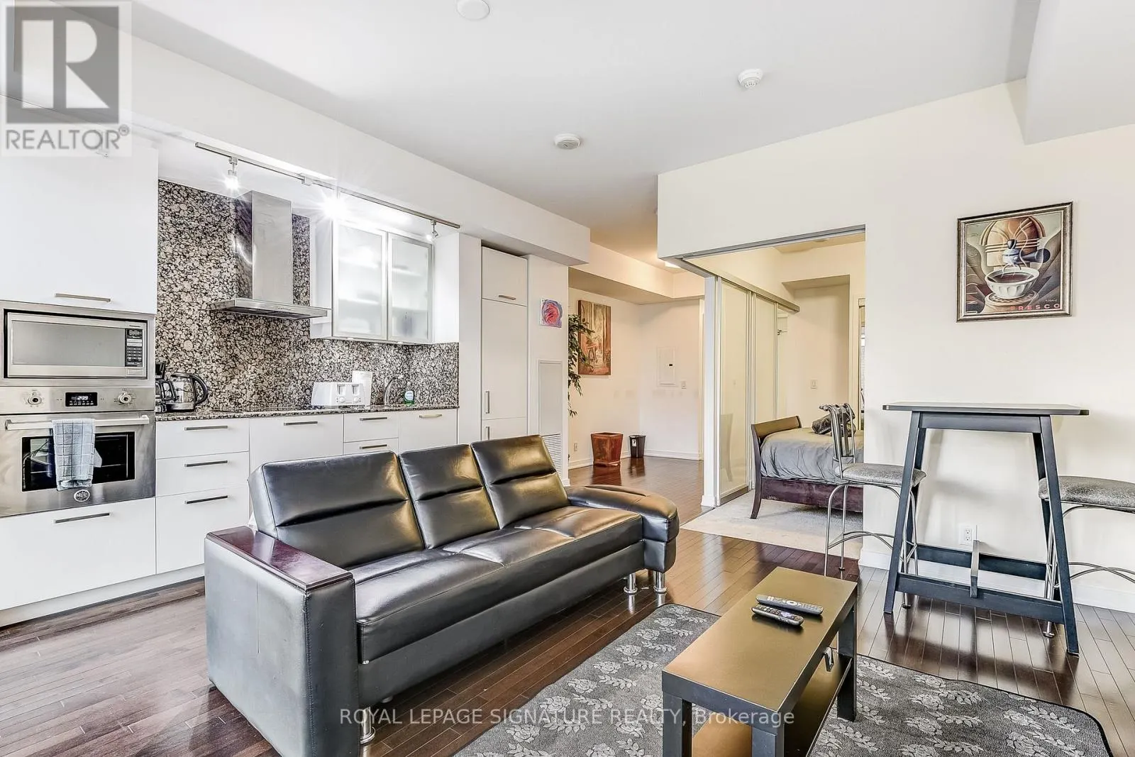 2804 - 14 YORK STREET